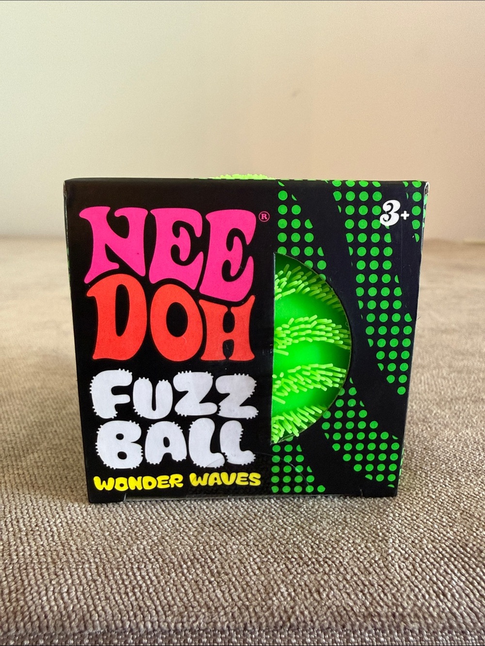 NeeDoh Fuzz Ball Wonder Waves - Green